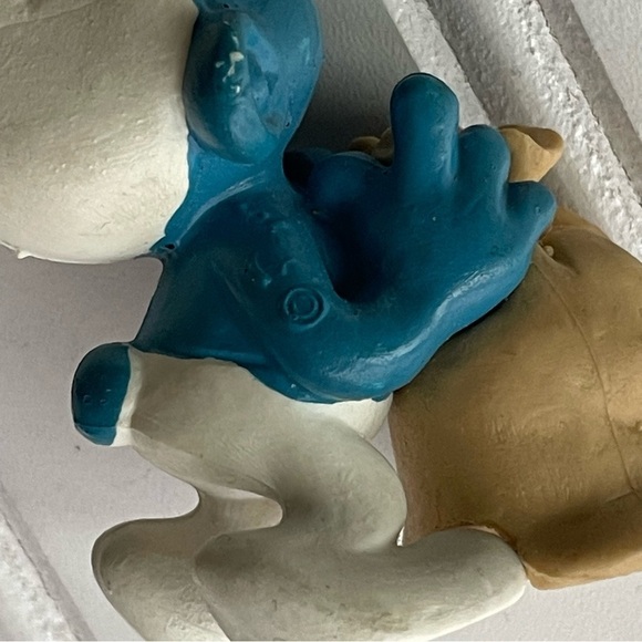 The Smurfs Miller Smurf w/ Wheat Sack Grain Mill Peyo Vintage Display Figurine - Picture 9 of 11